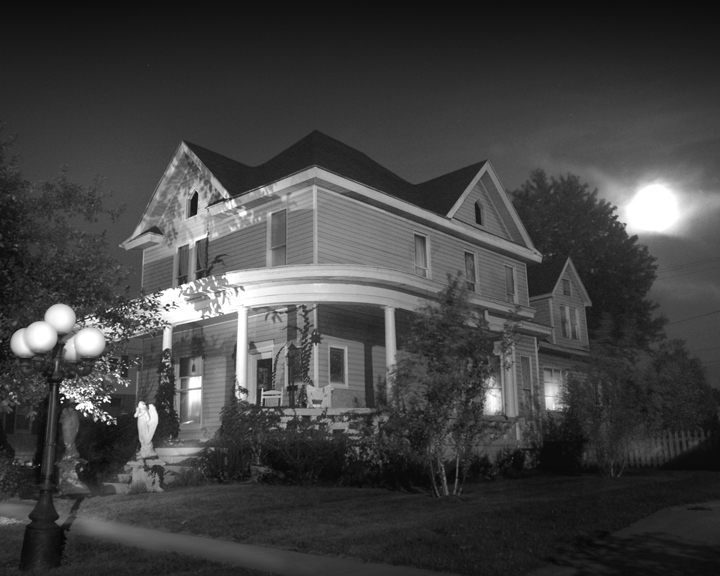 Whispers Estate, Indiana